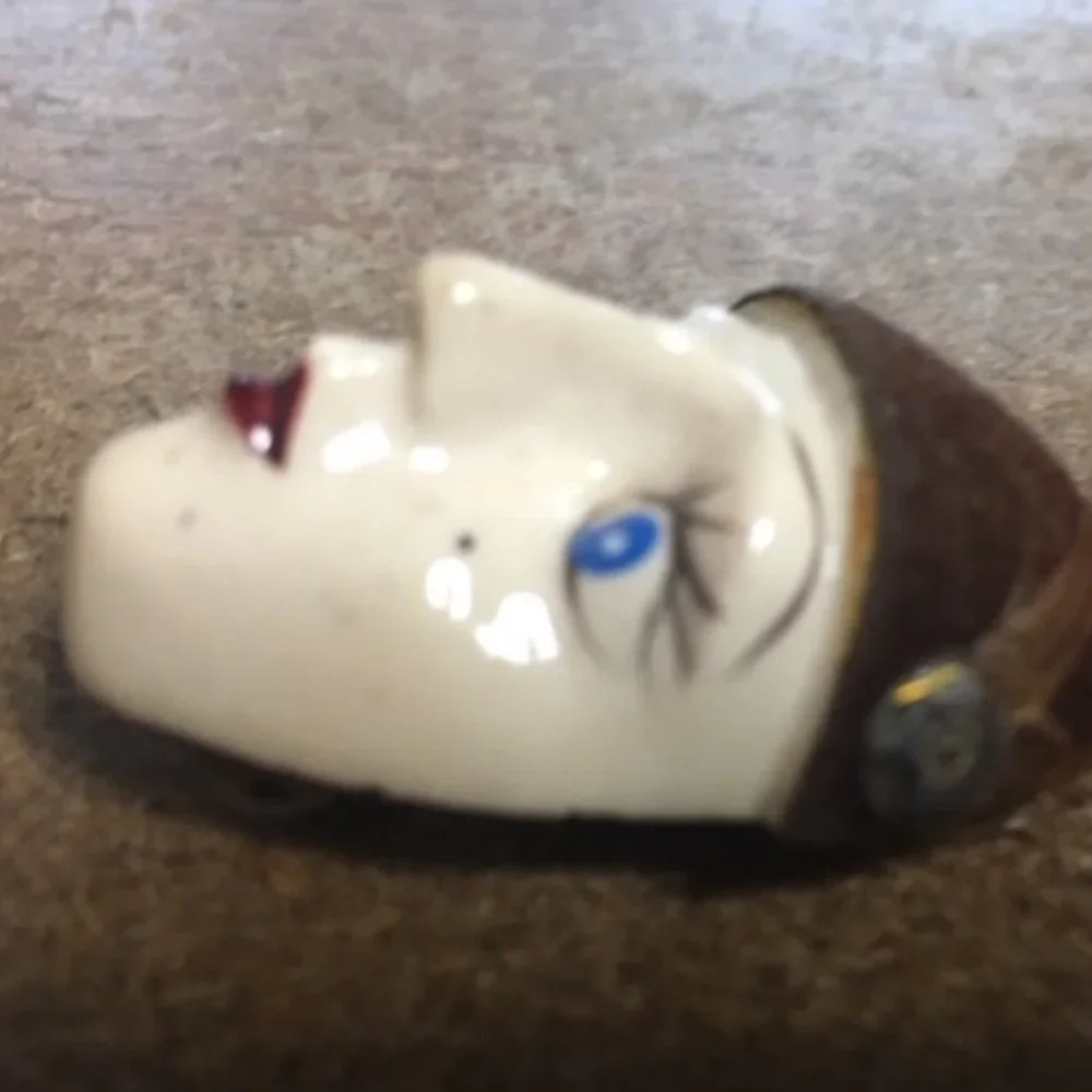 VTG Art Deco Lady Woman Head Brooch Pin Hand Painted Velvet Hat Blue Eyes 1.5